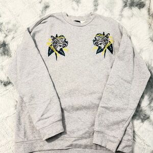 PacSun Gray Crewneck Sweater with Tiger Design